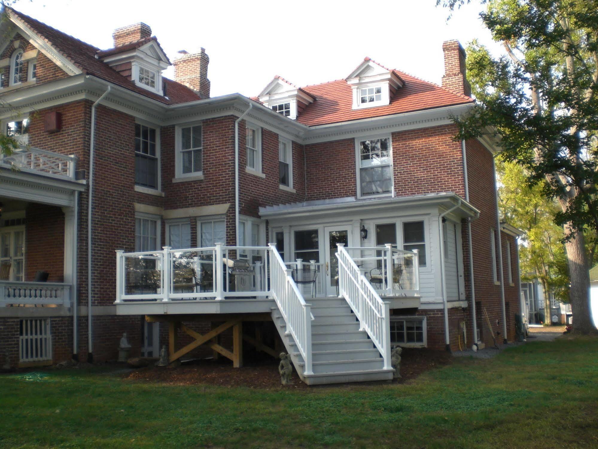 Boxley Place Inn Louisa Exterior photo